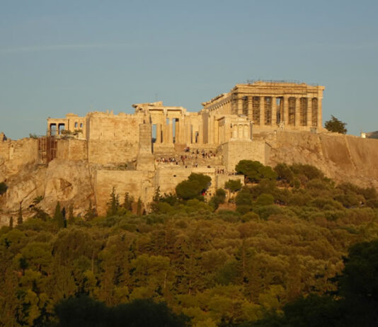 acropolis de atenas