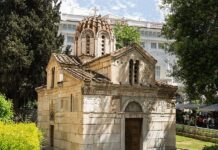 La "Pequeña Catedral" de Atenas