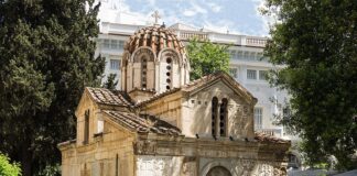 La "Pequeña Catedral" de Atenas