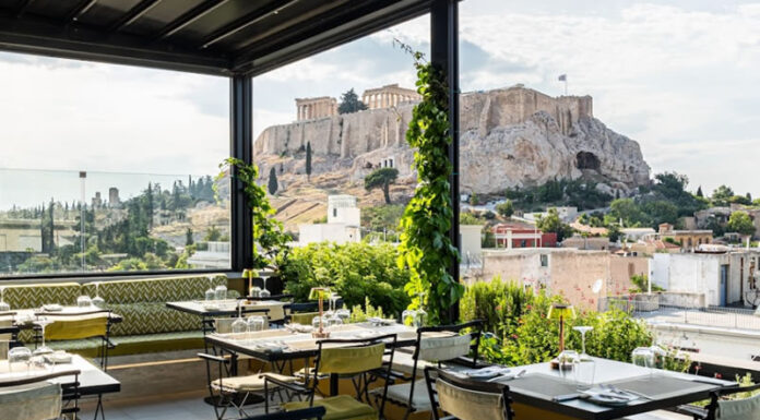 SENSE Rooftop Restaurant y las mejores vistas de Atenas