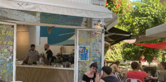 cafeteria en atenas